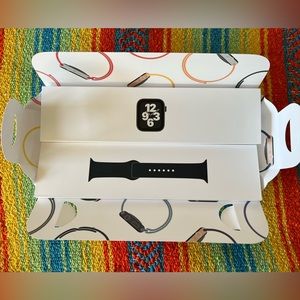 Apple Watch se 40mm Space Gray+ Midnight Sport Band /GPS+Cellular